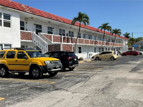 22 SE 3rd Ter, Unit 18, Dania Beach, FL 33004