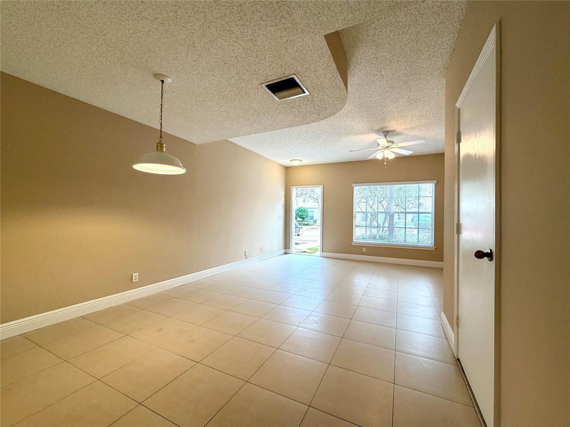 9845 NW 56th Place, Unit 9845, Coral Springs, FL 33076 Photo