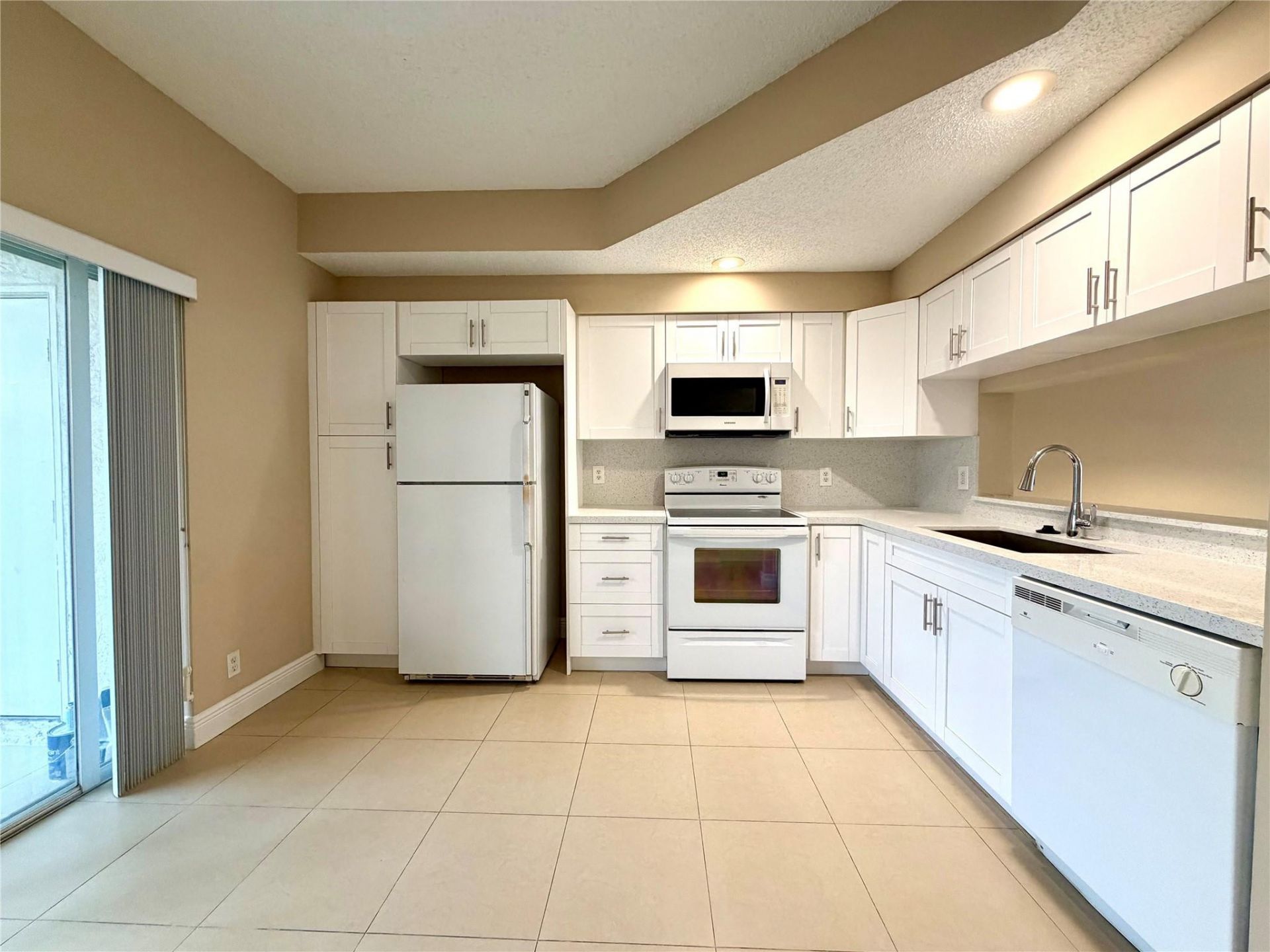 9845 NW 56th Place, Unit 9845, Coral Springs, FL 33076 Photo