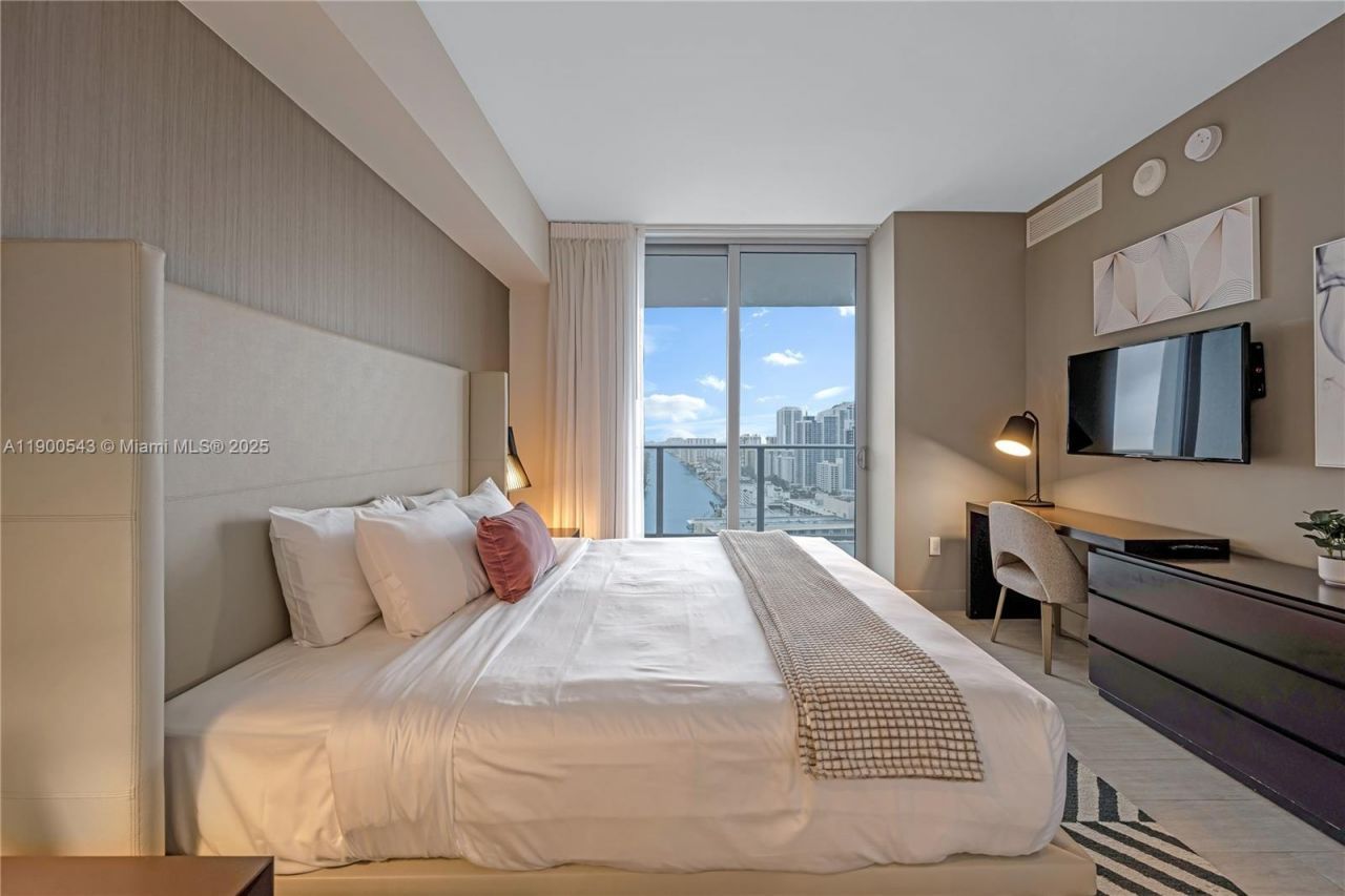 4010 S Ocean Dr, Unit R2501, Hollywood, FL 33019 Photo