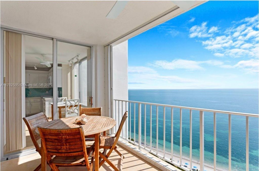 881 Ocean Dr, Unit 24C, Key Biscayne, FL 33149 Photo