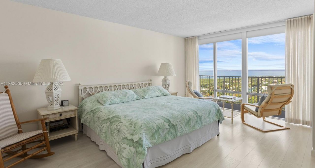 881 Ocean Dr, Unit 24C, Key Biscayne, FL 33149 Photo