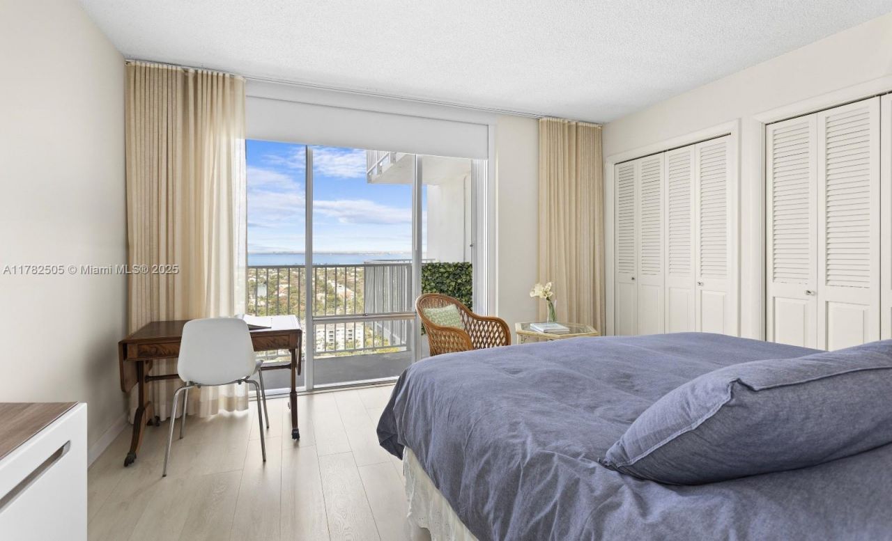 881 Ocean Dr, Unit 24C, Key Biscayne, FL 33149 Photo