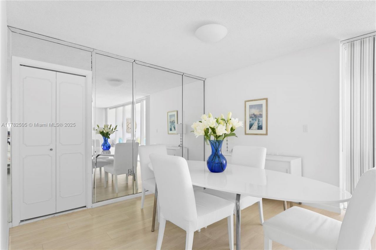 881 Ocean Dr, Unit 24C, Key Biscayne, FL 33149 Photo