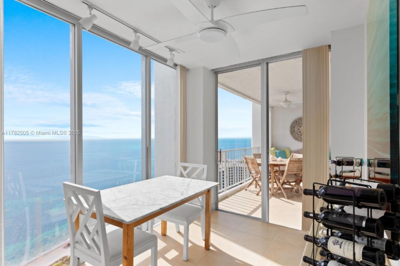 881 Ocean Dr, Unit 24C, Key Biscayne, FL 33149 Photo