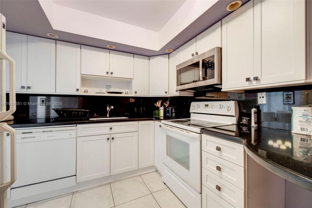 3725 S Ocean Dr, Unit 1516, Hollywood, FL 33019 Photo
