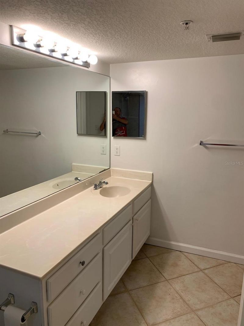4105 Residence Drive, Unit 717, Fort Myers, FL 33901 Photo