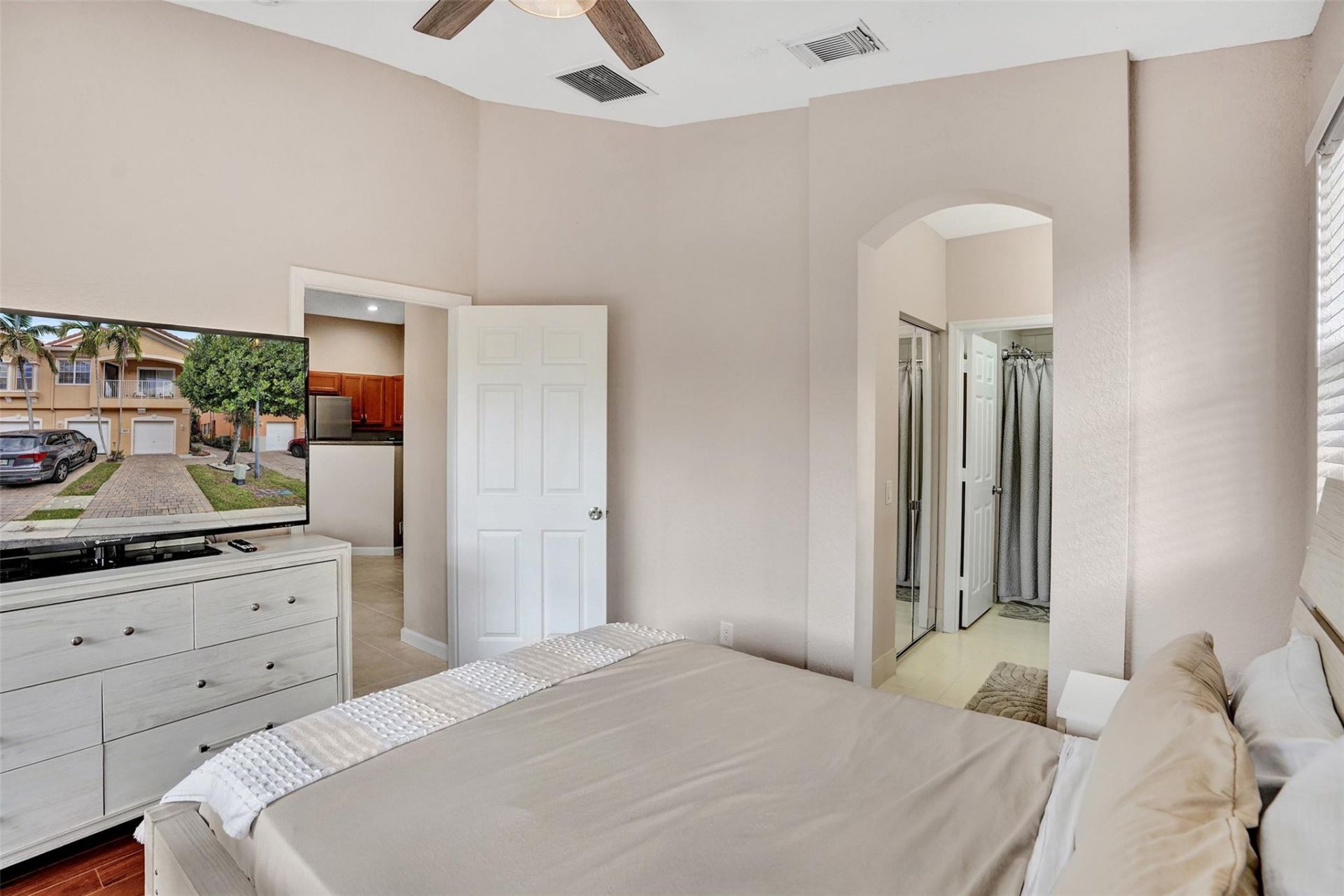 1825 Sonrisa Drive, Riviera Beach, FL 33404 Photo