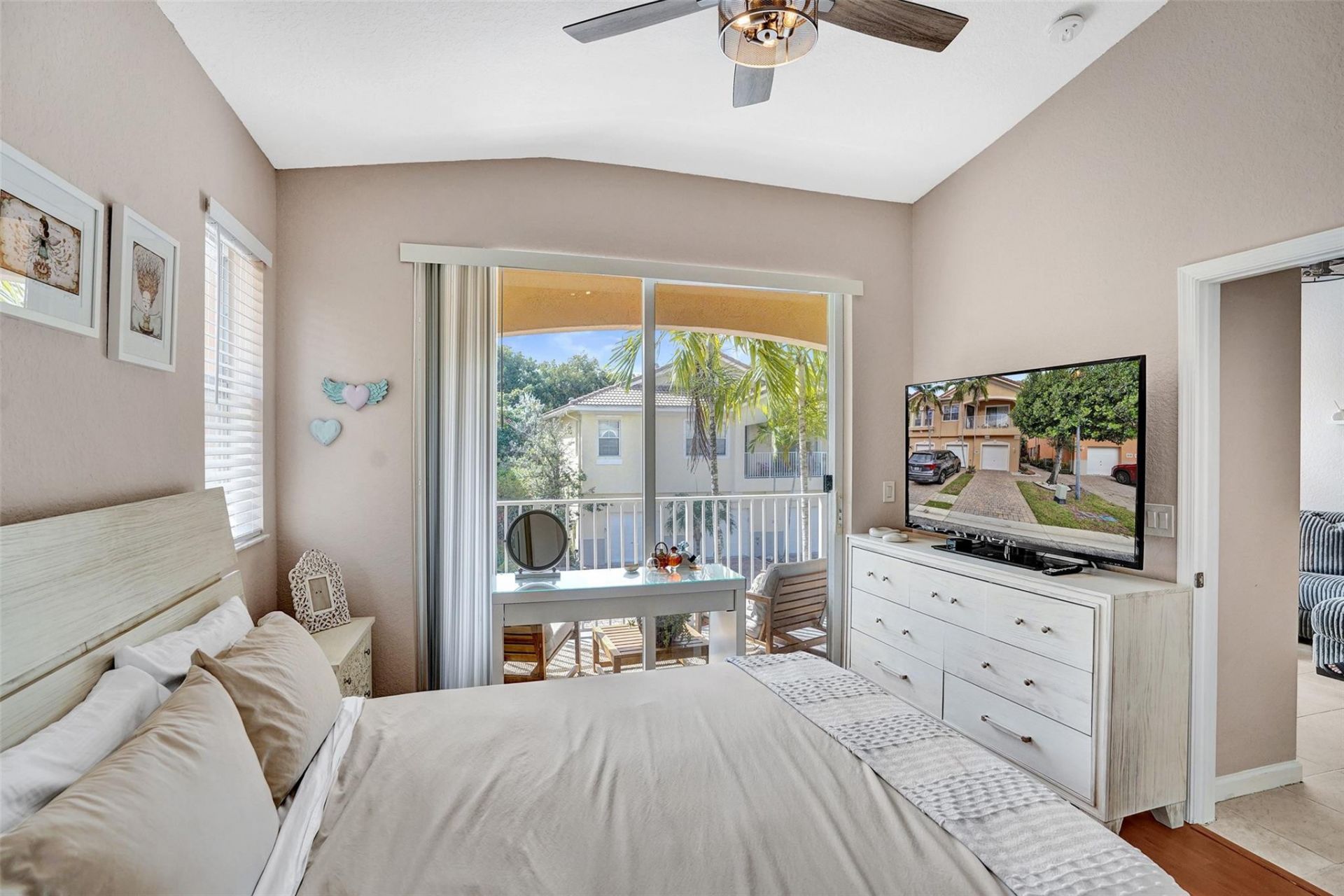 1825 Sonrisa Drive, Riviera Beach, FL 33404 Photo