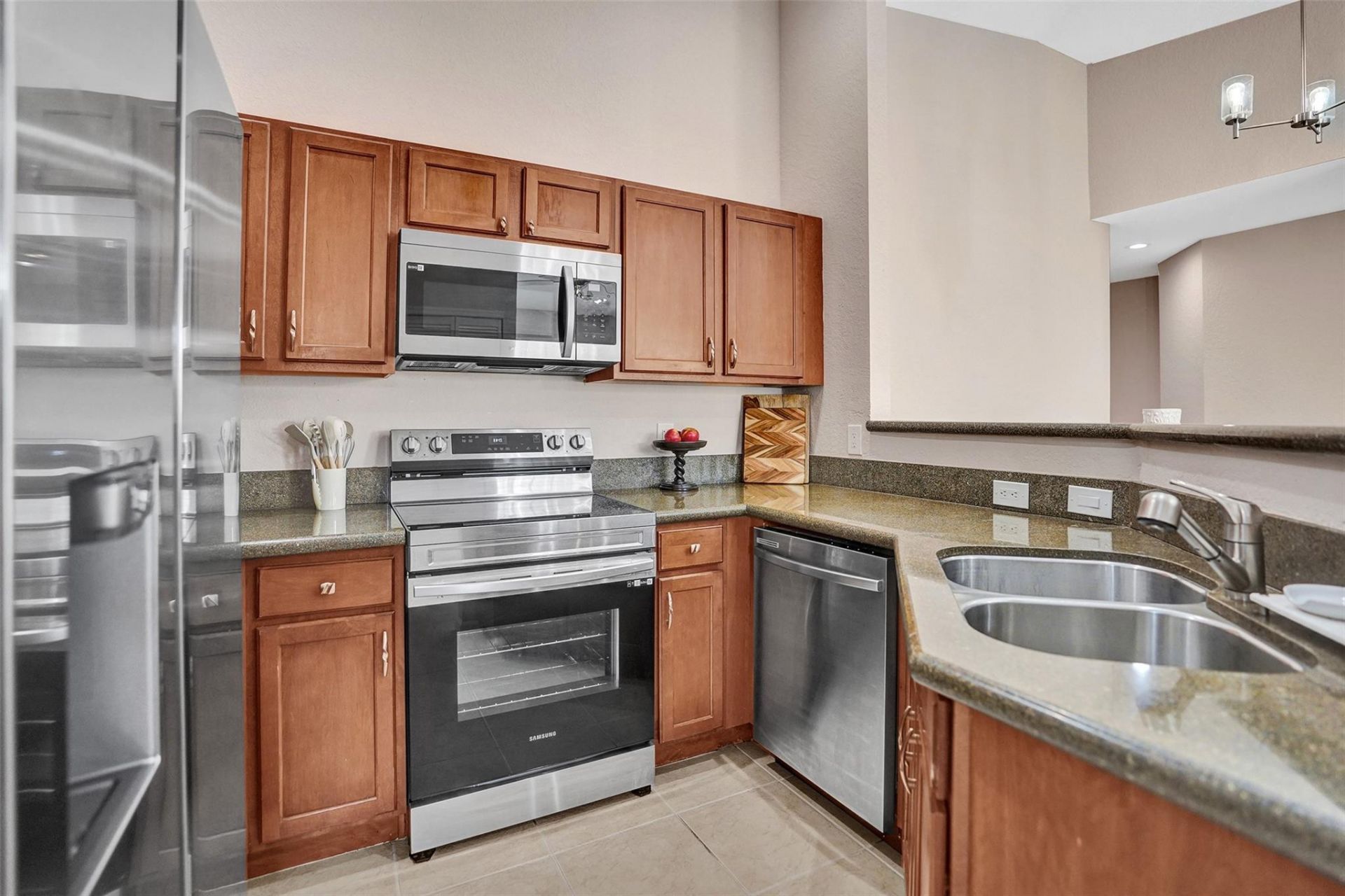 1825 Sonrisa Drive, Riviera Beach, FL 33404 Photo