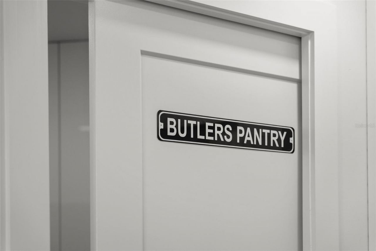 988 Blvd Of The Arts, Unit 109, Sarasota, FL 34236 Photo