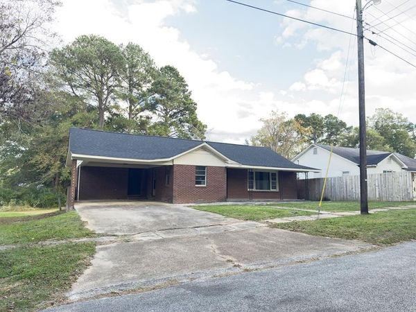 302 N. Main Ext, Calhoun City, MS 38916