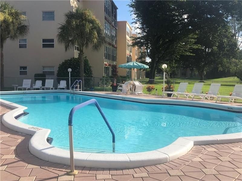 1005 Country Club Drive, Unit 303, Margate, FL 33063 Photo