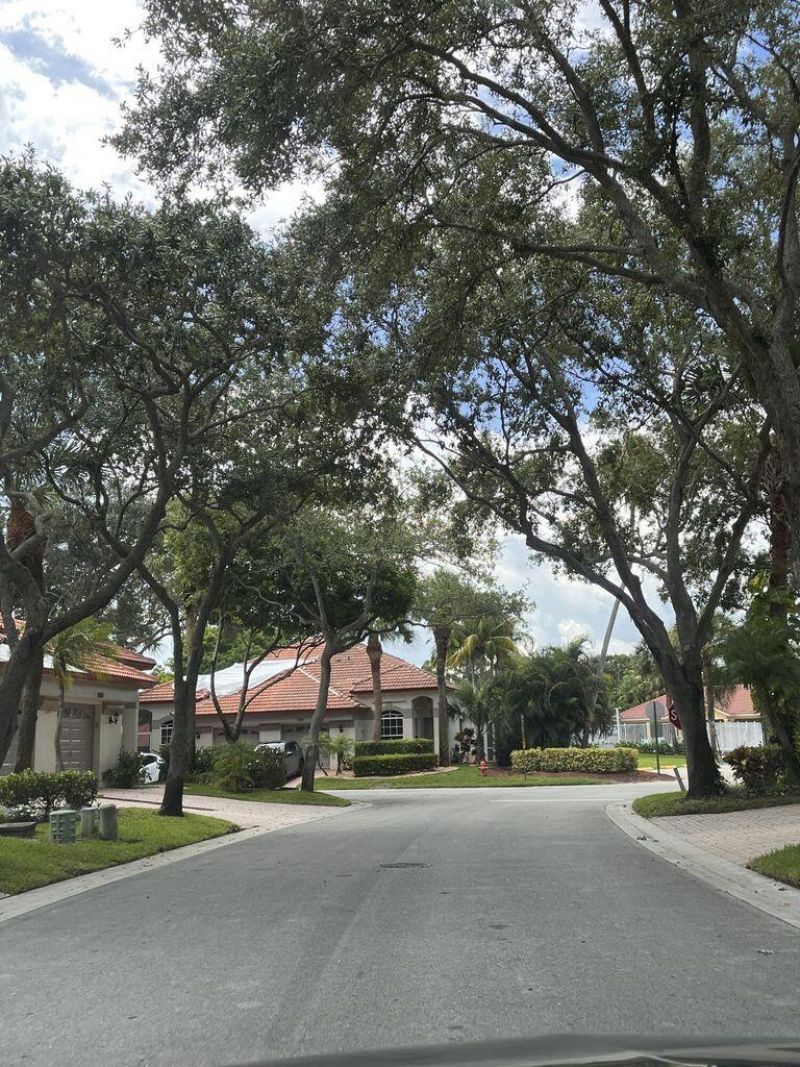 1107 Via Jardin, Riviera Beach, FL 33418 Photo