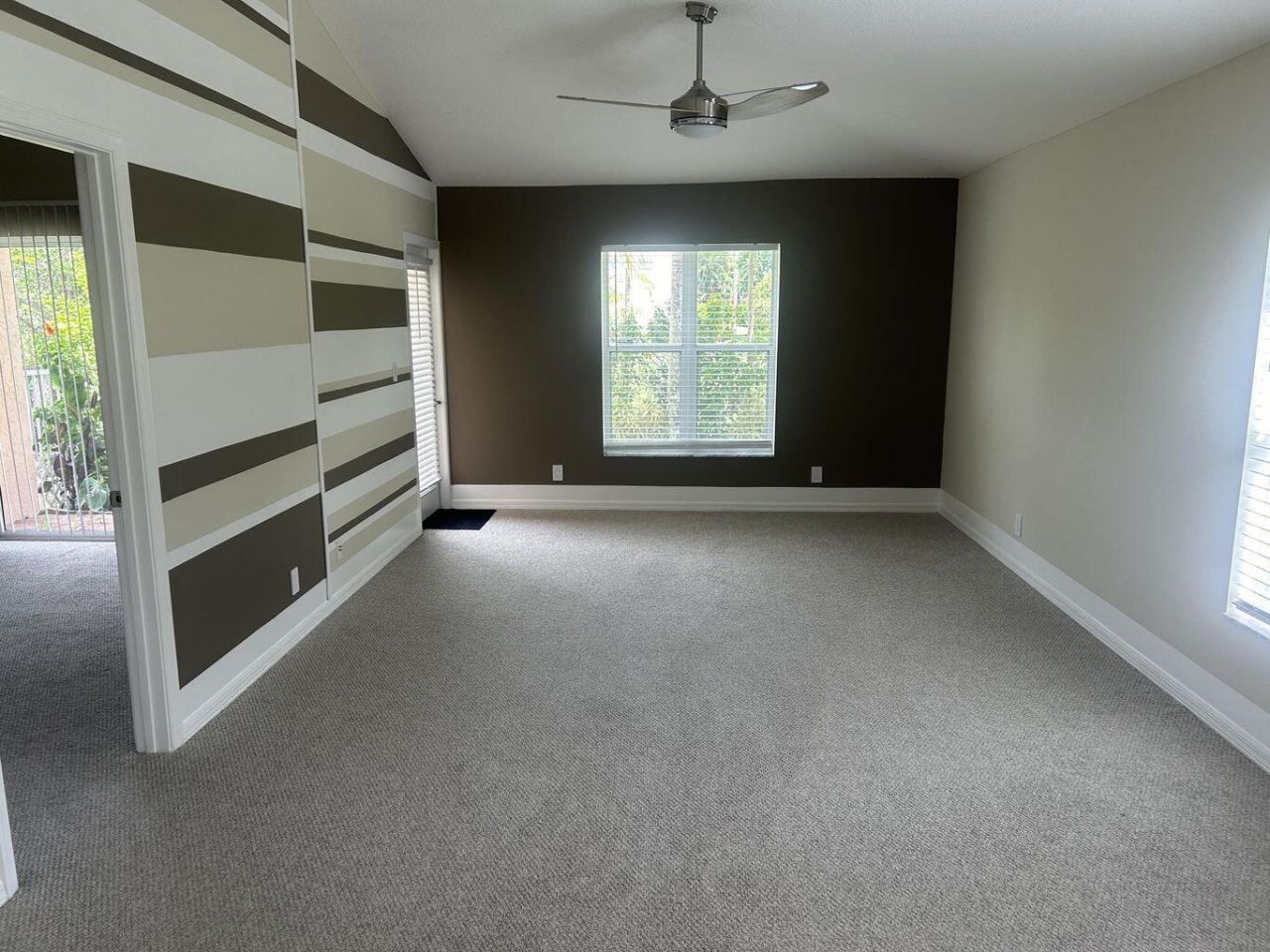 1107 Via Jardin, Riviera Beach, FL 33418 Photo