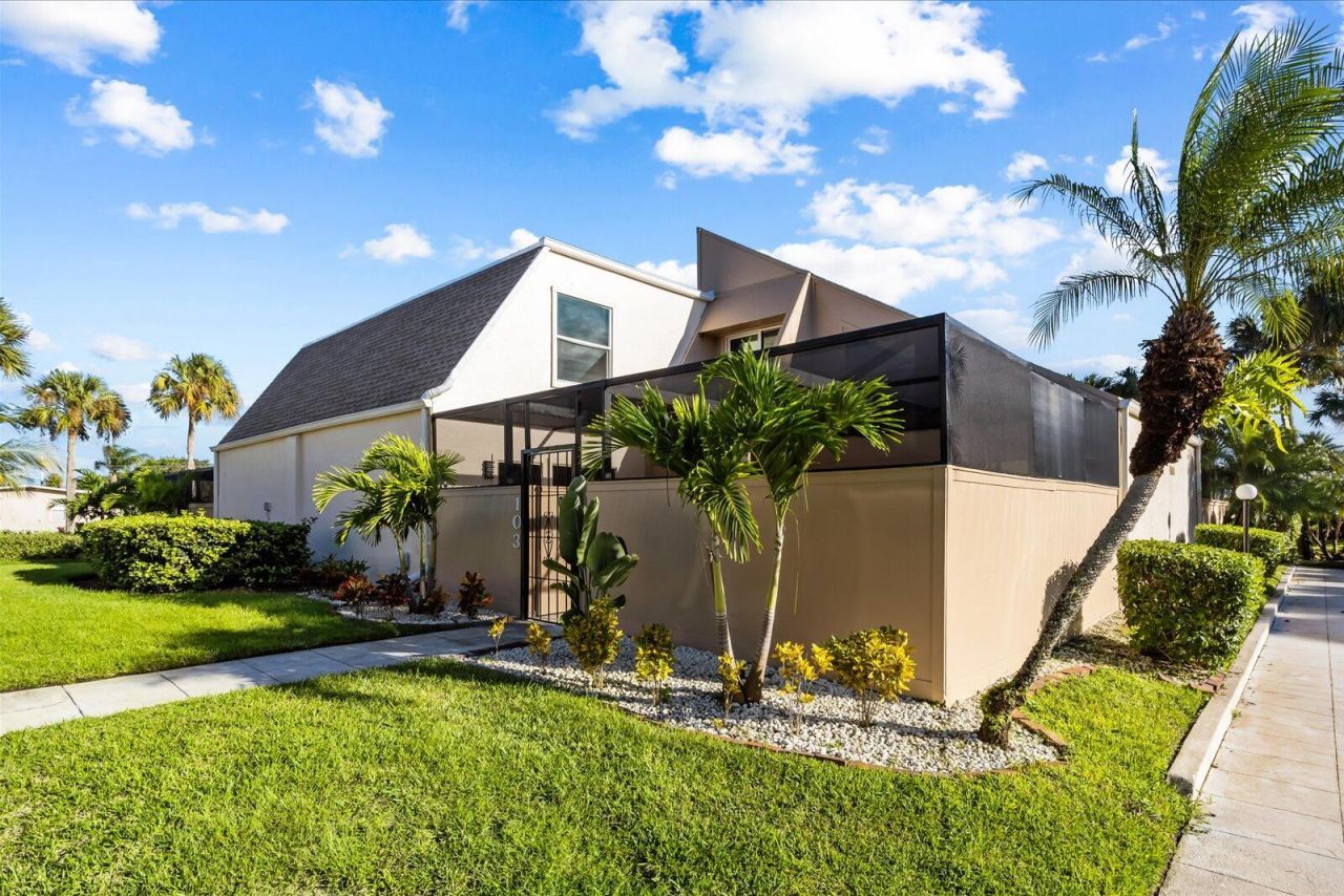 1100 SE Mitchell Avenue, Unit 103, Port Saint Lucie, FL 34952 Photo