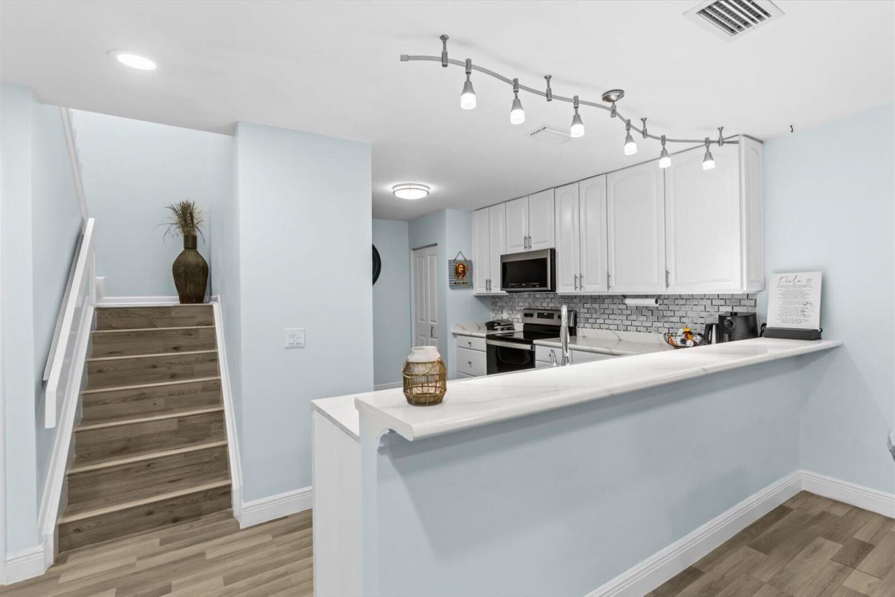 1100 SE Mitchell Avenue, Unit 103, Port Saint Lucie, FL 34952 Photo