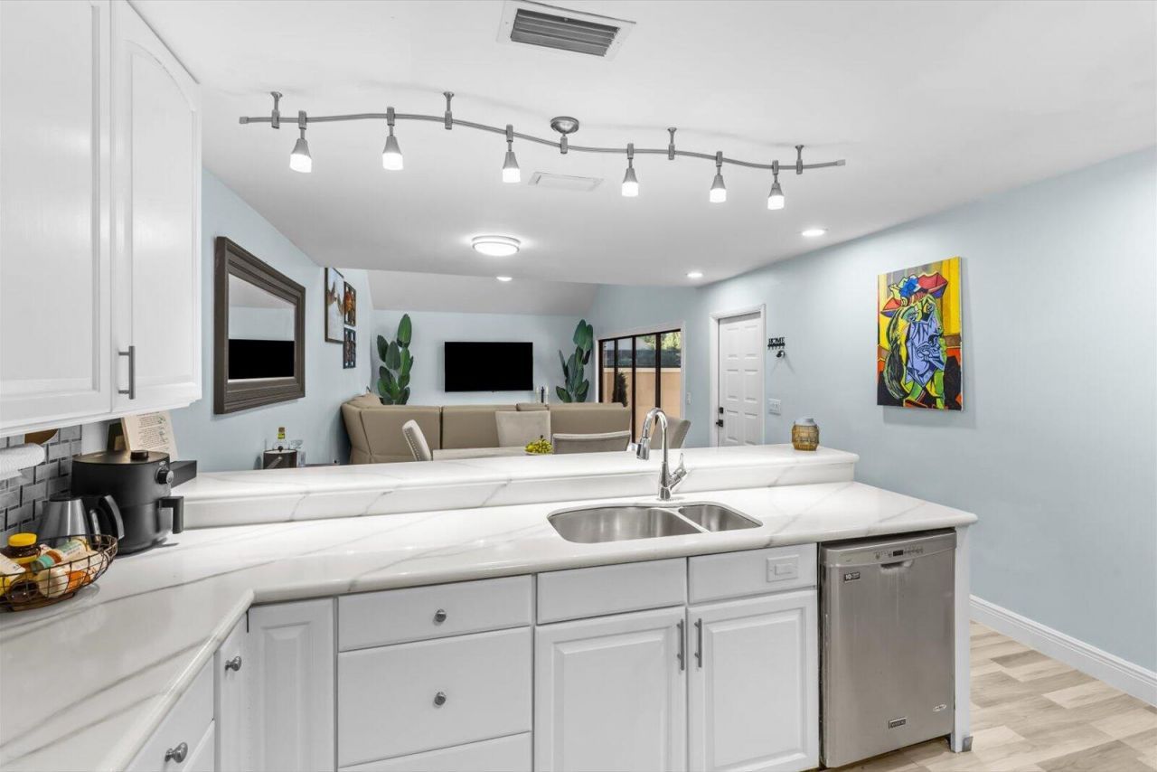 1100 SE Mitchell Avenue, Unit 103, Port Saint Lucie, FL 34952 Photo