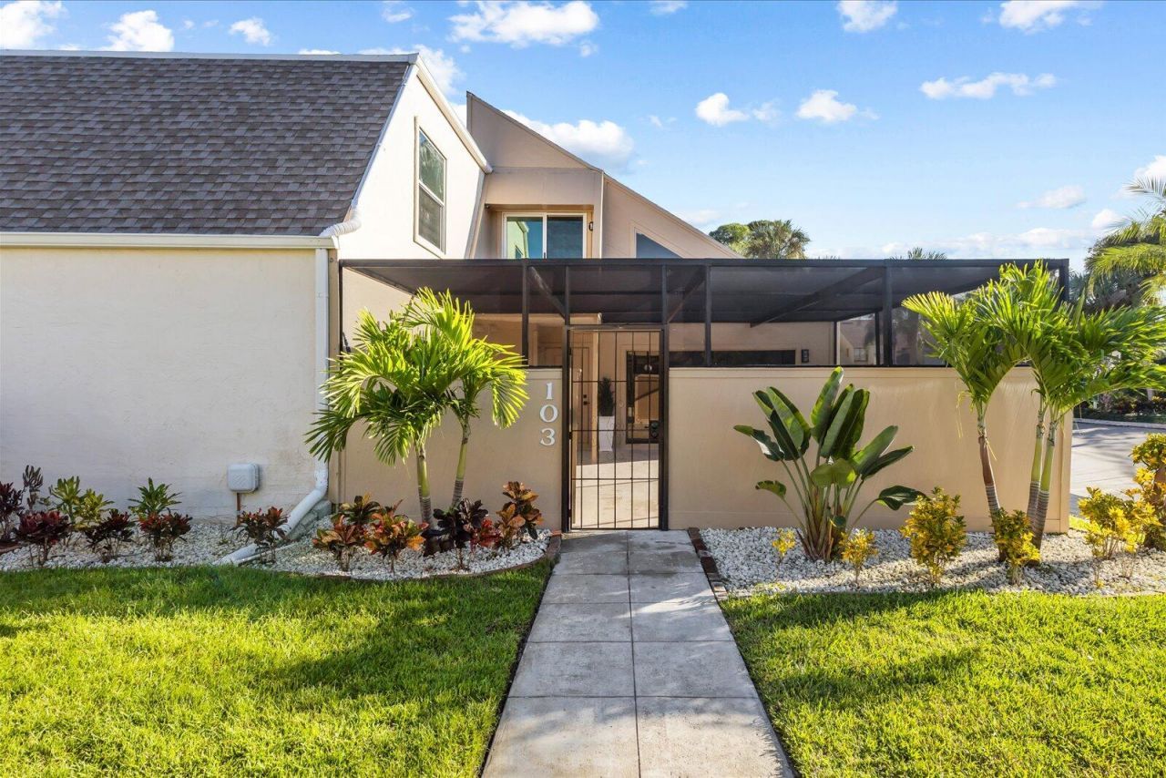 1100 SE Mitchell Avenue, Unit 103, Port Saint Lucie, FL 34952 Photo