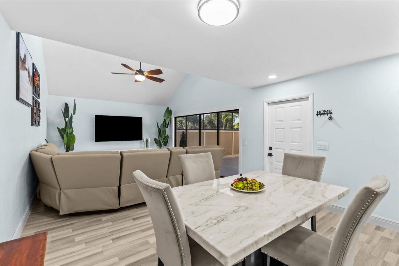 1100 SE Mitchell Avenue, Unit 103, Port Saint Lucie, FL 34952 Photo