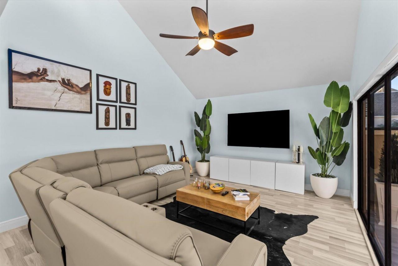 1100 SE Mitchell Avenue, Unit 103, Port Saint Lucie, FL 34952 Photo