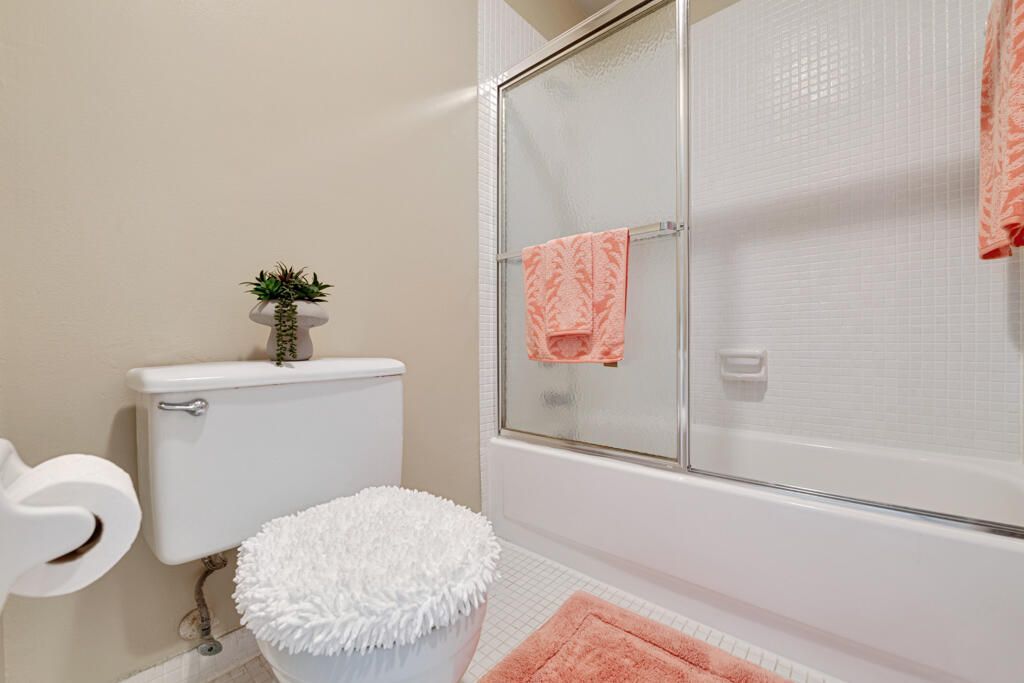 2411 Papaya Drive, Unit 202, Delray Beach, FL 33445 Photo