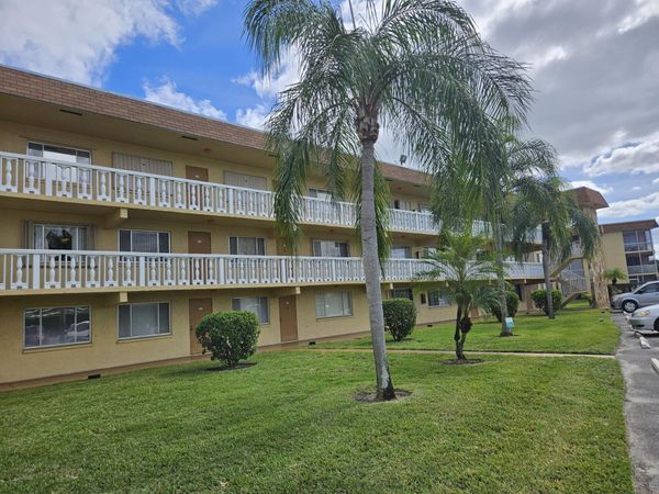 500 Village Green Circle W, Unit 118, Palm Springs, FL 33461