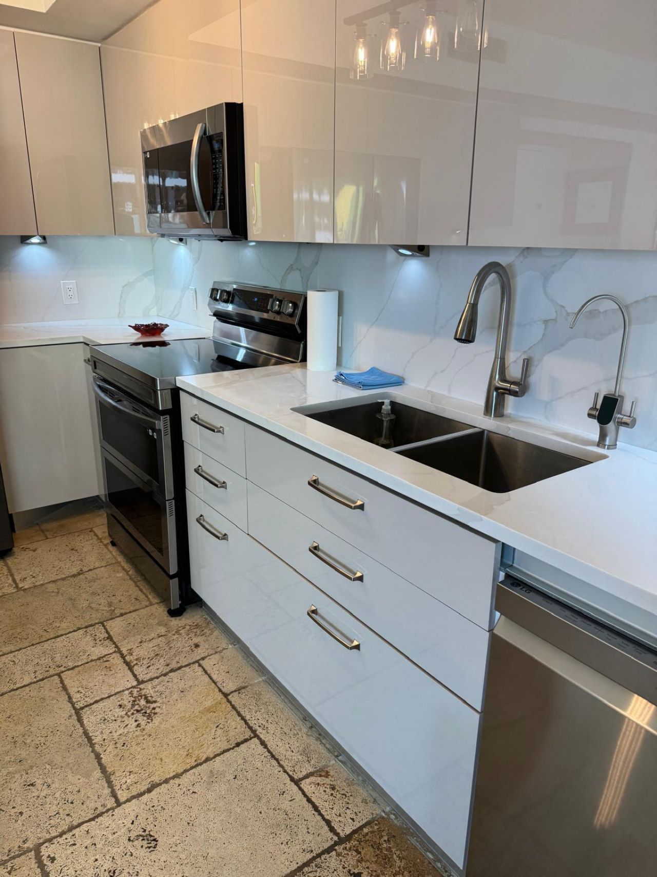 1800 S. Ocean Dr., Unit 1210, Hallandale Beach, FL 33009 Photo