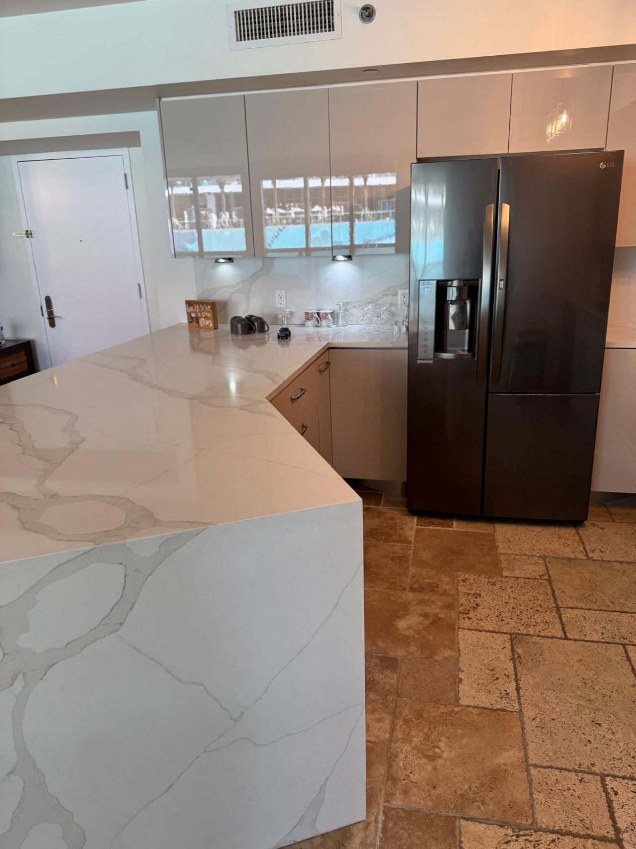 1800 S. Ocean Dr., Unit 1210, Hallandale Beach, FL 33009 Photo