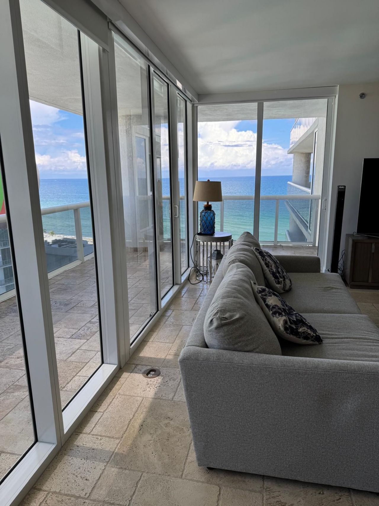 1800 S. Ocean Dr., Unit 1210, Hallandale Beach, FL 33009 Photo