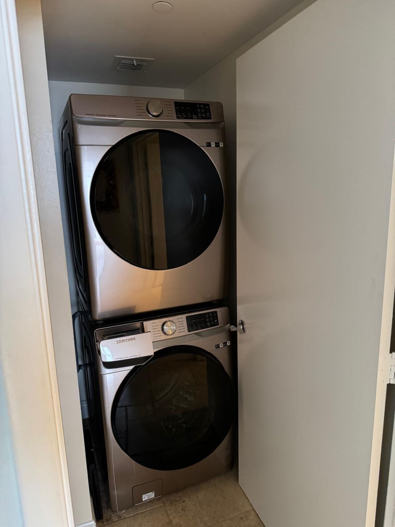 1800 S. Ocean Dr., Unit 1210, Hallandale Beach, FL 33009 Photo