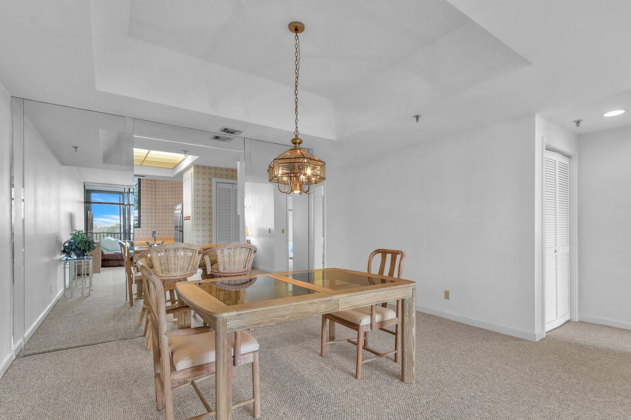 11370 Twelve Oaks Way, Unit 412, North Palm Beach, FL 33408 Photo