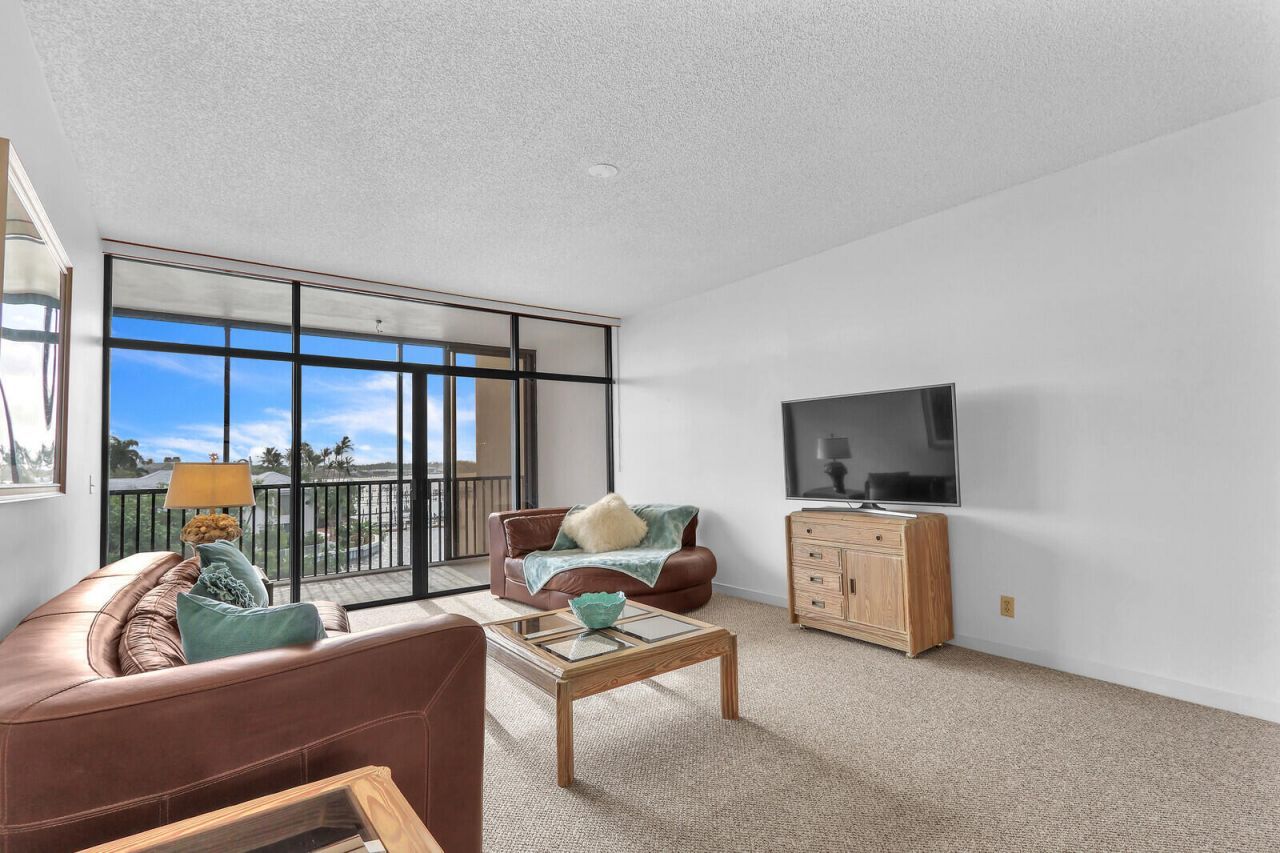 11370 Twelve Oaks Way, Unit 412, North Palm Beach, FL 33408 Photo