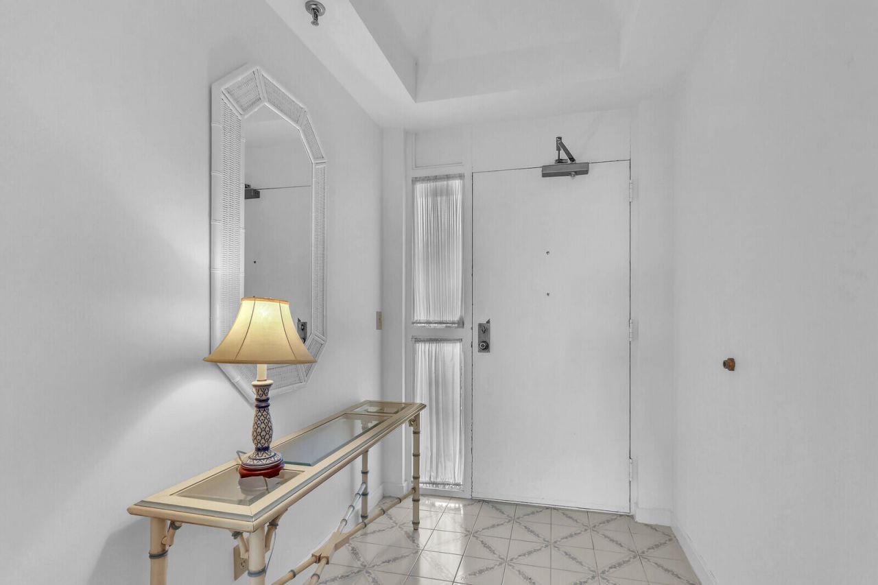 11370 Twelve Oaks Way, Unit 412, North Palm Beach, FL 33408 Photo