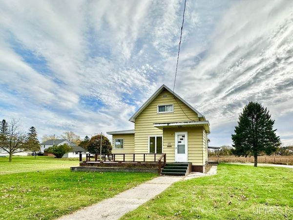 621 W C Street, Iron Mountain, MI 49801