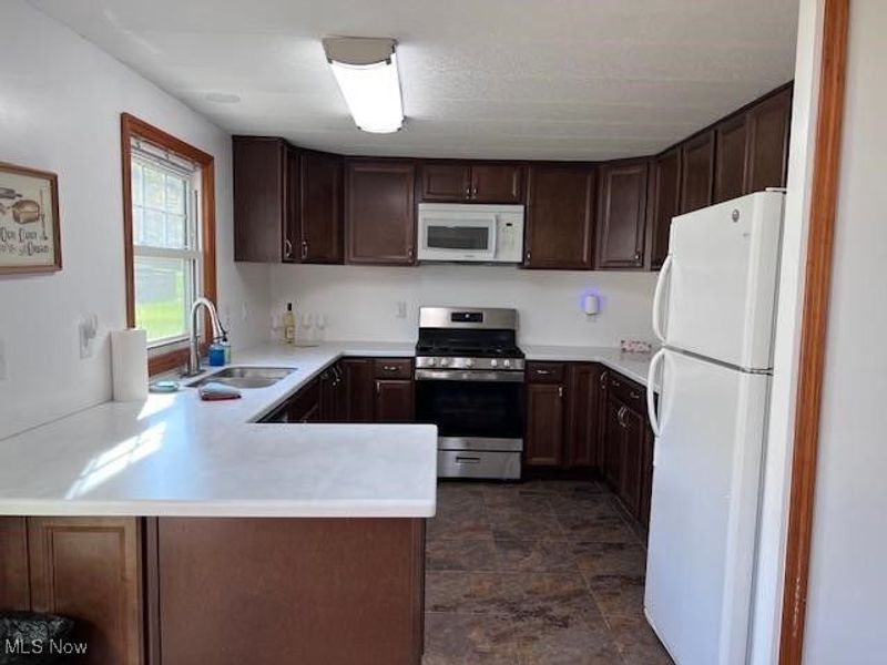 606 Pearl Street, Belmont, WV 26134 Photo 8