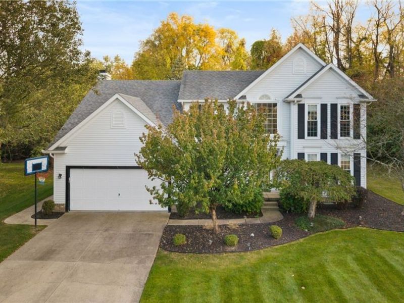 4930 Squire Drive, Sagamore Hills, OH 44067 Photo 1