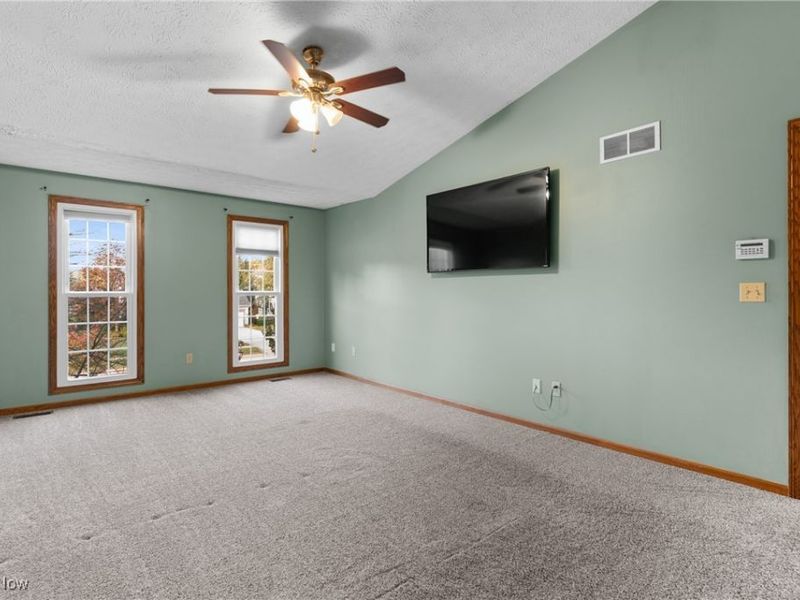 4930 Squire Drive, Sagamore Hills, OH 44067 Photo 20