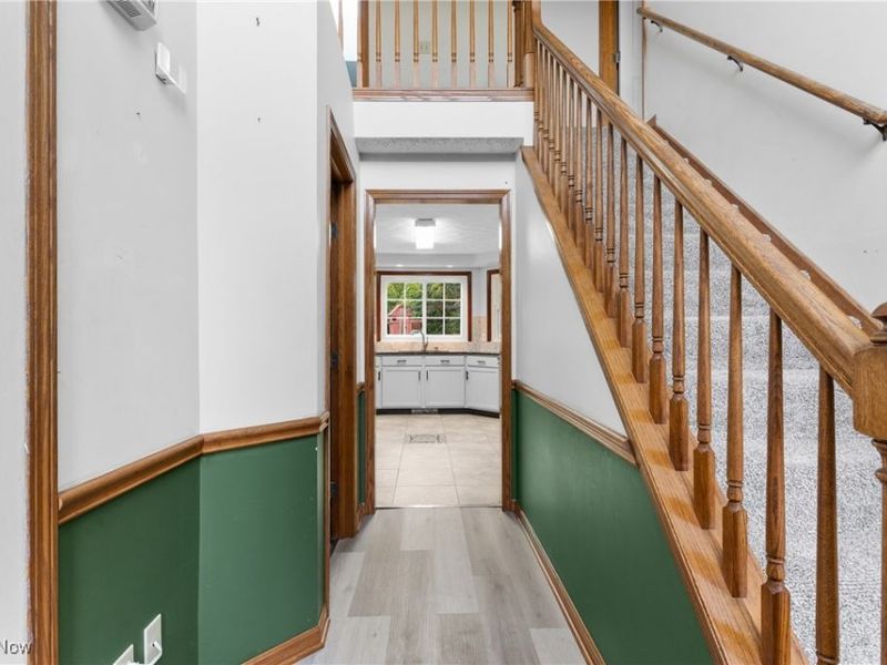 4930 Squire Drive, Sagamore Hills, OH 44067 Photo 9