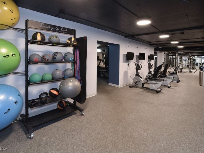 12700 Lake Avenue, Unit 1610, Lakewood, OH 44107 Photo 39