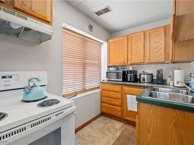 1850 Washington Avenue, Lorain, OH 44052 Photo 26
