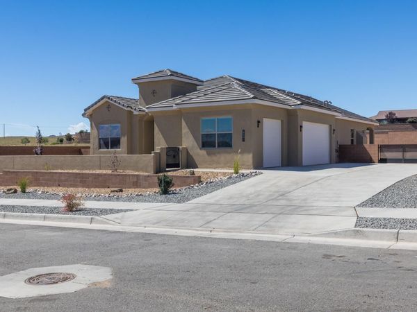 6801 Quivira Drive NW, Albuquerque, NM 87120