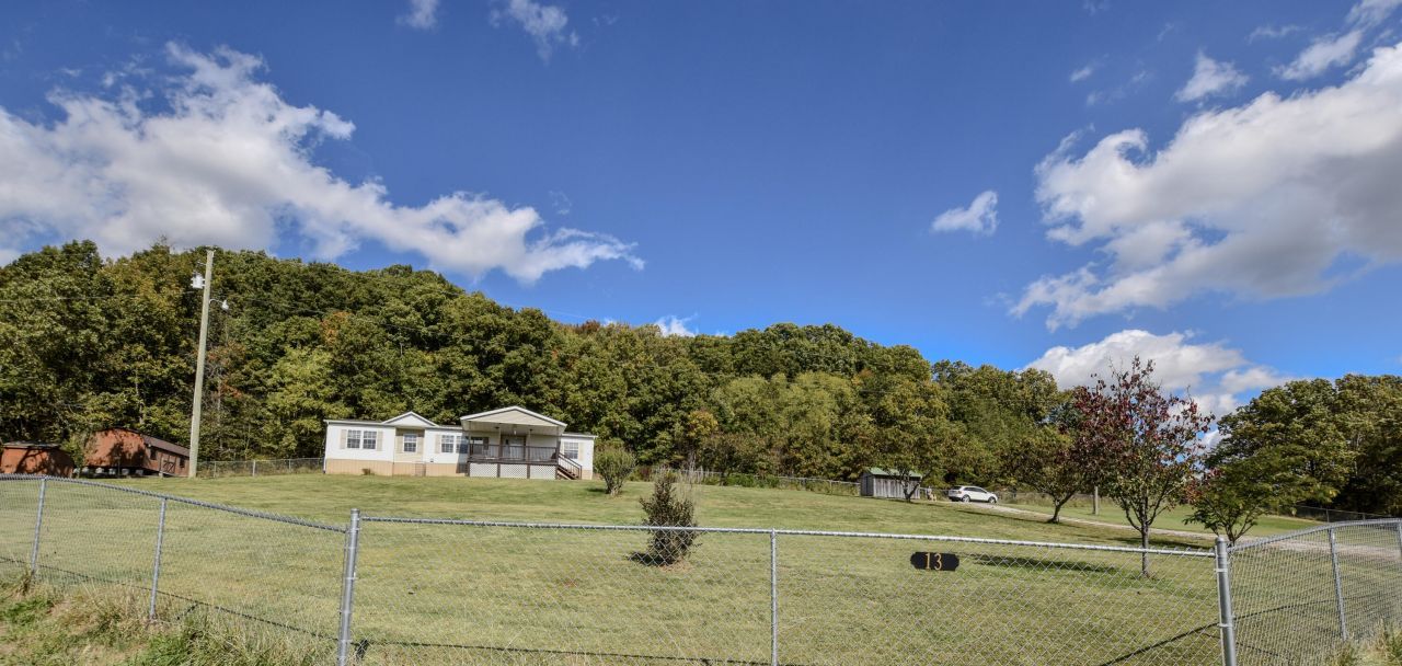 13 Wolf Run Road, Flemingsburg, KY 41041