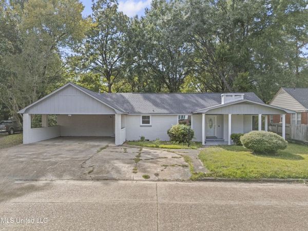 959 S Line Street, Grenada, MS 38901