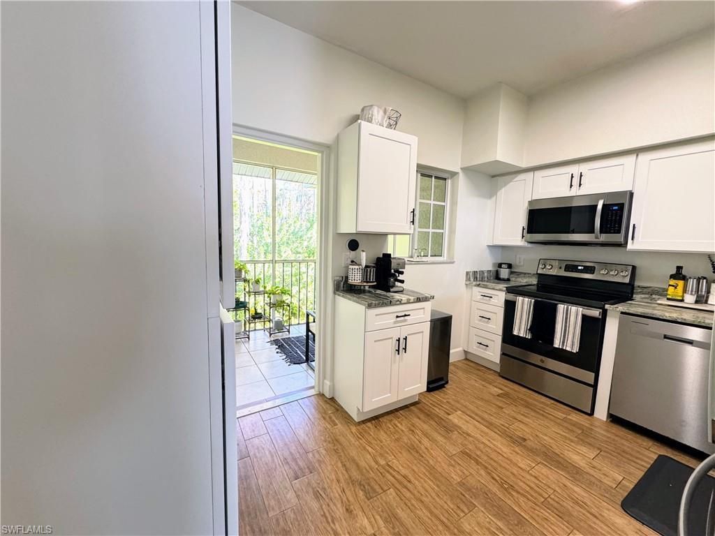 8423 Bernwood Cove Loop, Unit 410, Fort Myers, FL 33966 Photo