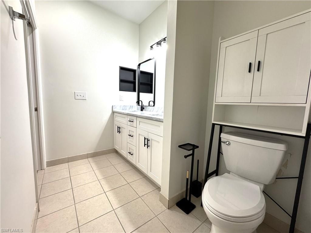 8423 Bernwood Cove Loop, Unit 410, Fort Myers, FL 33966 Photo