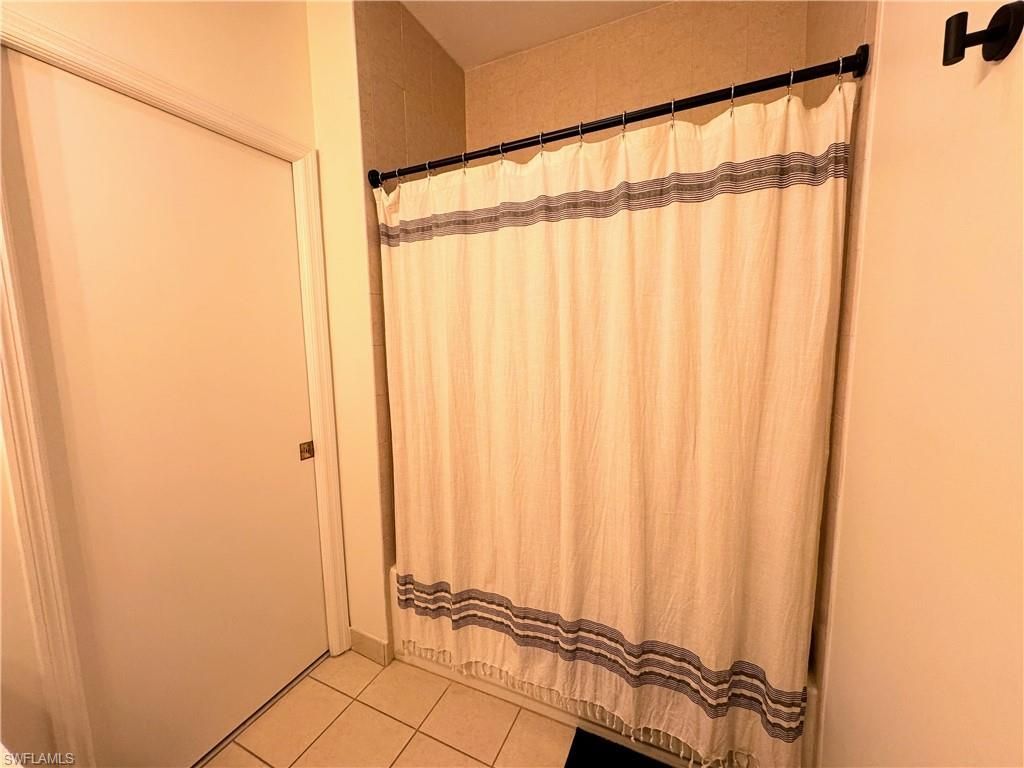 8423 Bernwood Cove Loop, Unit 410, Fort Myers, FL 33966 Photo