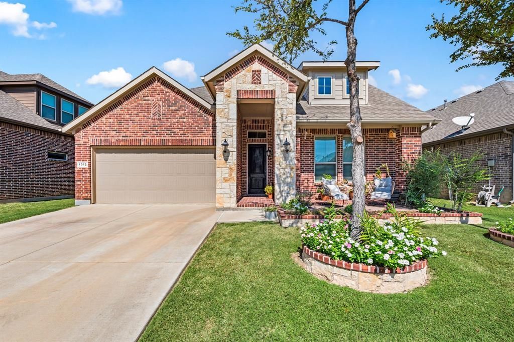 4012 Knollbrook Lane, Fort Worth, TX 76137 Main Photo