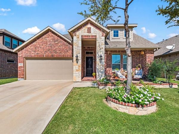 4012 Knollbrook Lane, Fort Worth, TX 76137