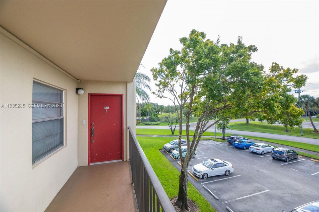1551 SW 135th Ter, Unit 314G, Pembroke Pines, FL 33027 Photo